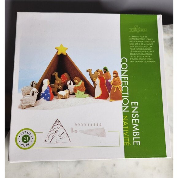 Fox Run Nativity Cookie Cutter Icing Bag Tips 21pc Baking Set Gingerbread NEW - Picture 1 of 8
